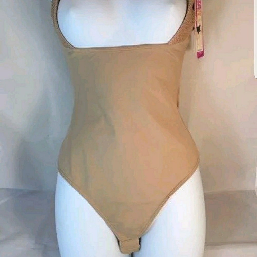 NWT Spanx Star Power Open Bust Thong